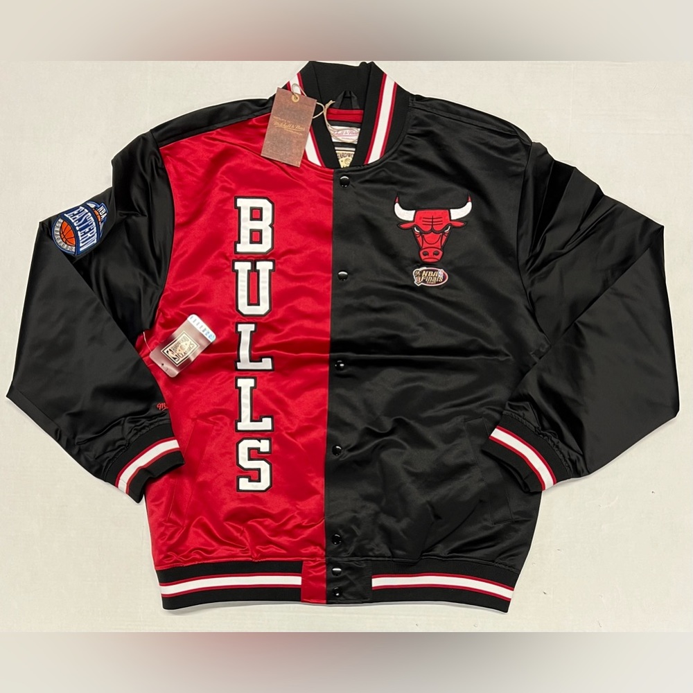Chicago Bulls Mitchell & Ness Jacket Sizes L & XL Available MSRP $175